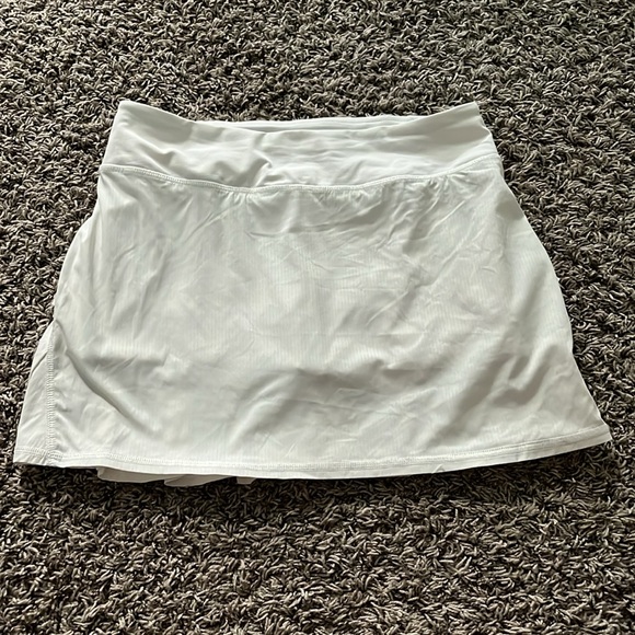 LULULEMON skirt - Picture 4 of 4
